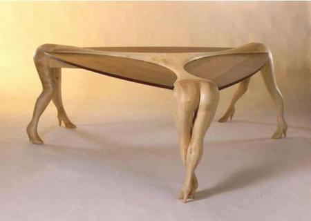 Superbe table en bois tr�s accueillante !